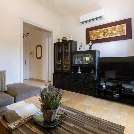 Garitsa Nest *
